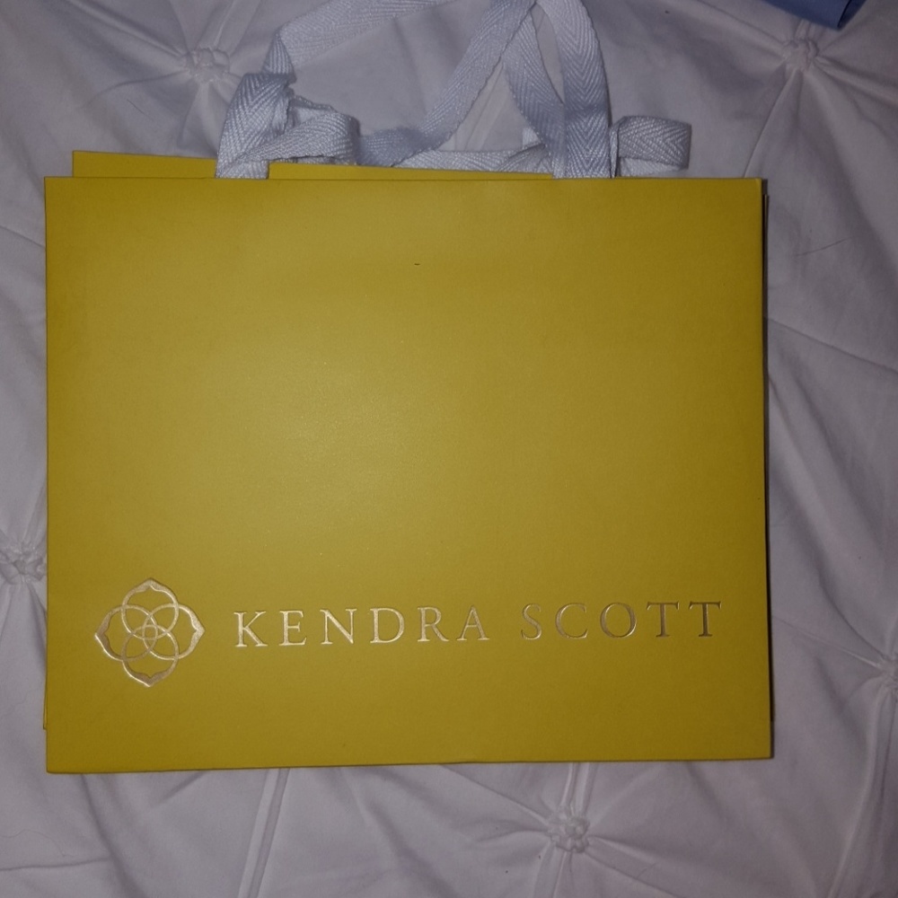 Lot of 5 Kendra Scott gift bags